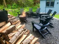 Modern Woodland Privacy with Ocean, Trails, and Lobster All in Walking Distance.