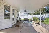 Sage Haven Ranch Retreat, Yard, Fire Pit, BBQ, Office space, Close to shopping Hotels in O'Fallon