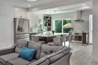 Tropical Paradise in Hollywood FL