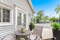 Little Bell's Bungalow / Walkable to Saugatuck and Douglas / Updated