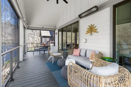 Luxury Waterfront Getaway Отели в г. Каллоухе