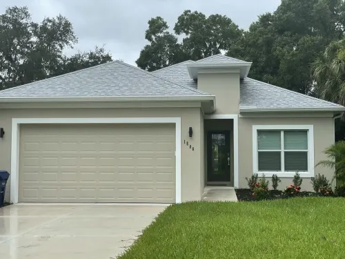 Discount for 30+day stays, fast Wi-Fi, work desk! Pet friendly! Close to beaches Hotels in Nokomis