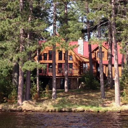 Beautiful Waterfront Property with Breathtaking Views. Отели в г. Lincoln County
