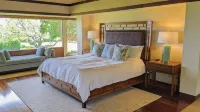 Private Villa on 3 acres with Pool and Spa TVNC-4195 Các khách sạn ở 