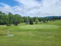 Spacious Retreat, High Speed Wi-Fi! Walk To Lake and Camp of the Woods!
