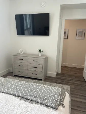 Sarasota Bay Views Luxury Waterfront Отели рядом с достопримечательностью «Сарасота Джунгл Гарденс»