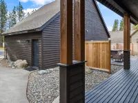 🌄Luxe House - NEW game room, hot tub, firepit, private retreat 🌄 Hotels in Ronald