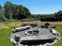 Cozy Cottage Hotels in Surry