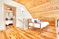 Safety Certified Luxury Private, Dog-Friendly New Home, 3 Miles to Sunday River.