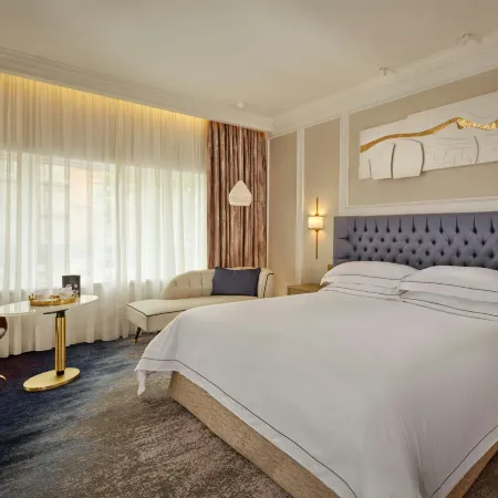 The College Green Hotel Dublin, Autograph Collection