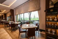 Hilton Garden Inn Samarkand Afrosiyob - breakfast