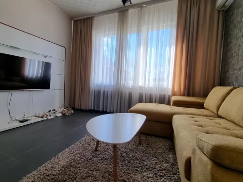 Central Apartment Shishman