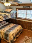 3 Bed Cabin by Lake Texoma Pet Friendly