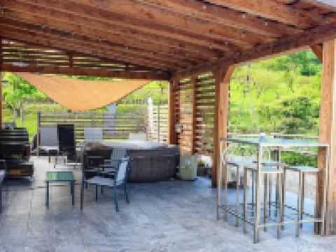 A vacation in the midst of nature just a stone's throw from Alba? Hotels in Alba