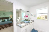 Winter/Spring Specials! 5 Bedrm/5 Bath, Dock,Private Pool,Elevator,Walk to Beach