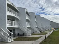 Expansive view of gulf from 2 balconies on private beach - steps from the sand!
