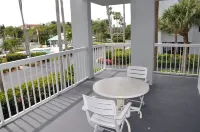Beautiful Eagle Cay condo
