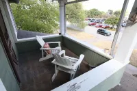 Sterle Historical Home in Downtown Temple - 3 Bedroom Apartment