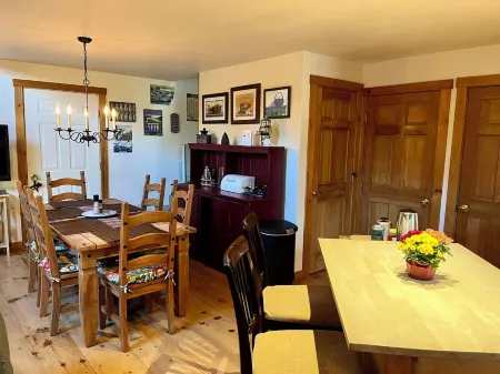 Wildewood Haven - Charming 3-bedroom home located on Long Pond, Rome, ME