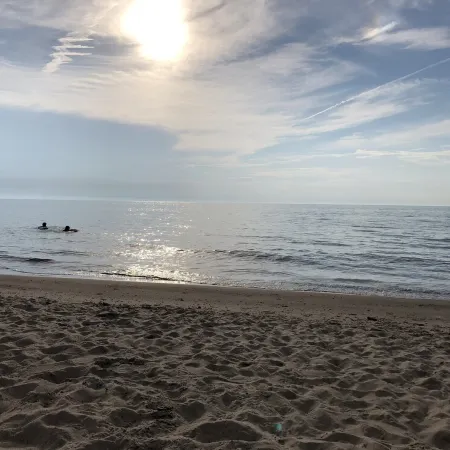 Beautiful Lakeside MI Vacation Home with Association Beach Access - Late Summer