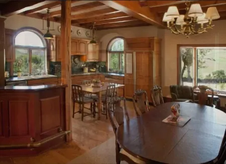 Luxury home on 400 Acre Ranch Отели рядом с достопримечательностью «Государственный университет Калифорния Политекник»