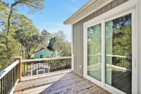 Beach Better Have My Money! Clean "Ocean Close" Getaway! 5BR, Pool & EV Charger!