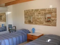 Maison de Pêcheur Vue sur mer , 300 m de la Plage, Proche Pointe du Raz Hotels in Plogoff