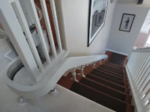 Wine country suburban retreat—minutes to town, wineries, and the coast!