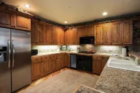 Best/closest location to the slopes and newly redecorated. Hotels in Edwards