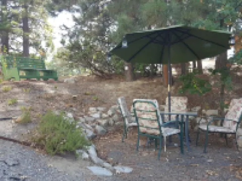 PETFRIENDLY,  ROMANTIC , STUDIO WITH INCREDIBLE LAKEVIEW, PRIVATE - CLOSE TO ALL