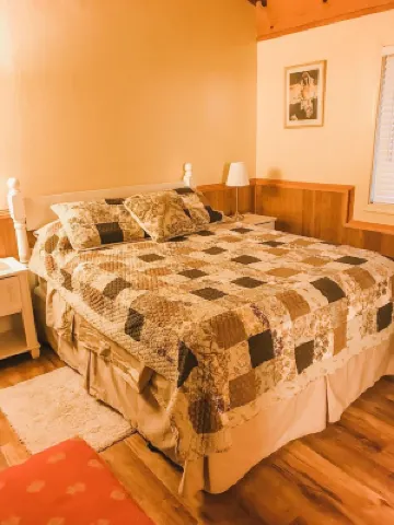 Pine Mountain Lake Retreat 格羅夫蘭酒店