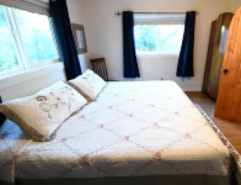 Perfect Location, Comfortable & Convenient for a long-term stay w/two bedrooms