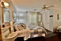 Classic Lk Le Homme Dieu Cottage! Level sand beach!