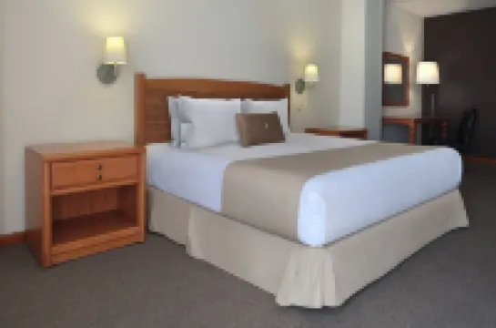 貝斯特韋斯特比斯開廣場酒店（Plaza Vizcaya Hotel）