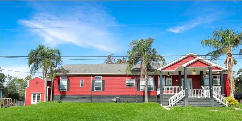 Spacious 5-bedroom house with WiFi, AC in charming Lafitte