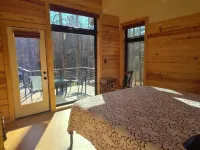 New Cabin Right on The Rockfish River! Peacefull River Sounds, Stunning views!
