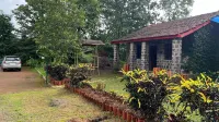 Annapoorna Farms Отели в г. Амбот