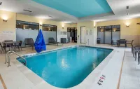 Courtyard Conway - piscina