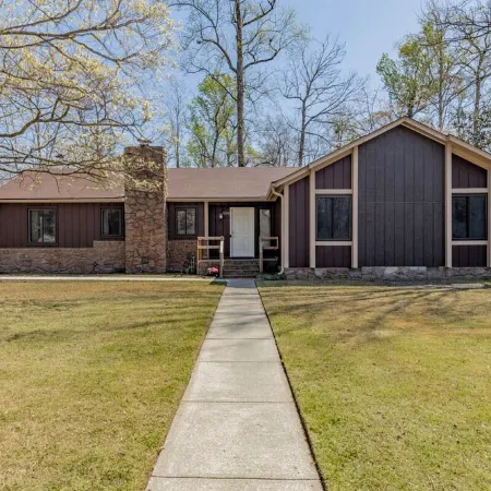 Large Family House 15min to Base