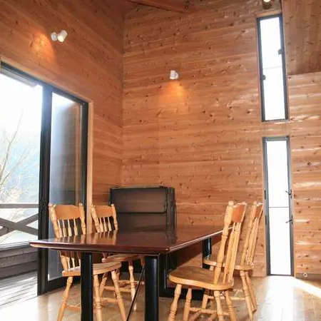 Kashibesso Furuyu Woody House D