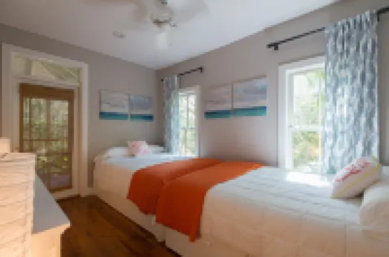 Getaway to Florida's Scenic 30A, Close to Beach/Pool! Great Fall Rates Available