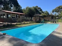 Young Caravan Park Hotels in Young