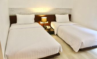 S2 Hotel