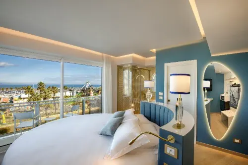 Ambasciatori Suite Hotel