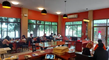 Pilgrim's Kitchen & Inn Отели в г. Саваннахет