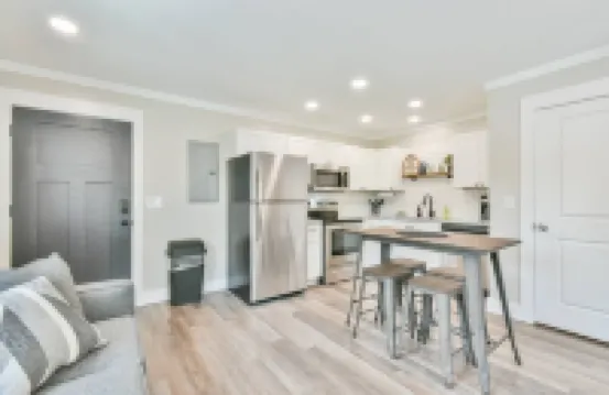 Helen Studio Living Suite 102