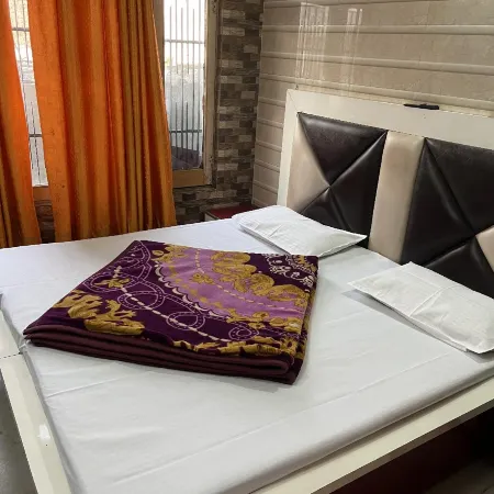 Dream Land Hotel