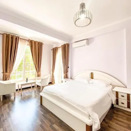 Hotel Majestic