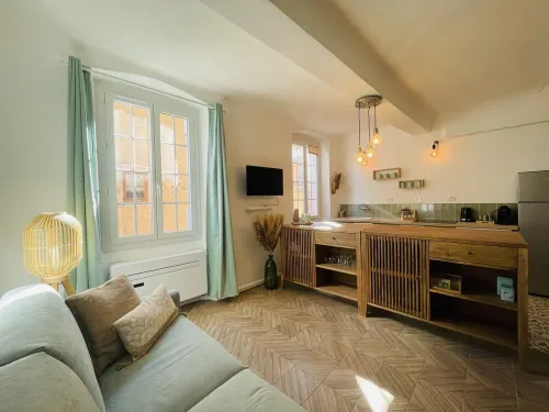 Logement au Coeur du Village Pour 6 « Cocon Sauge »