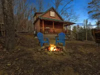 Cozy Couples Cabin Near Red River Gorge and Hollerwood Hotels in Powell County